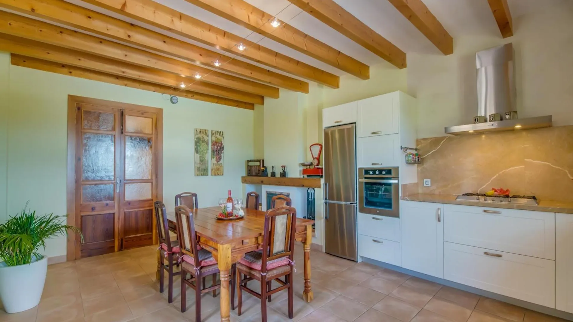 Rural Country House With Swimming Pool Muro 0*,  España