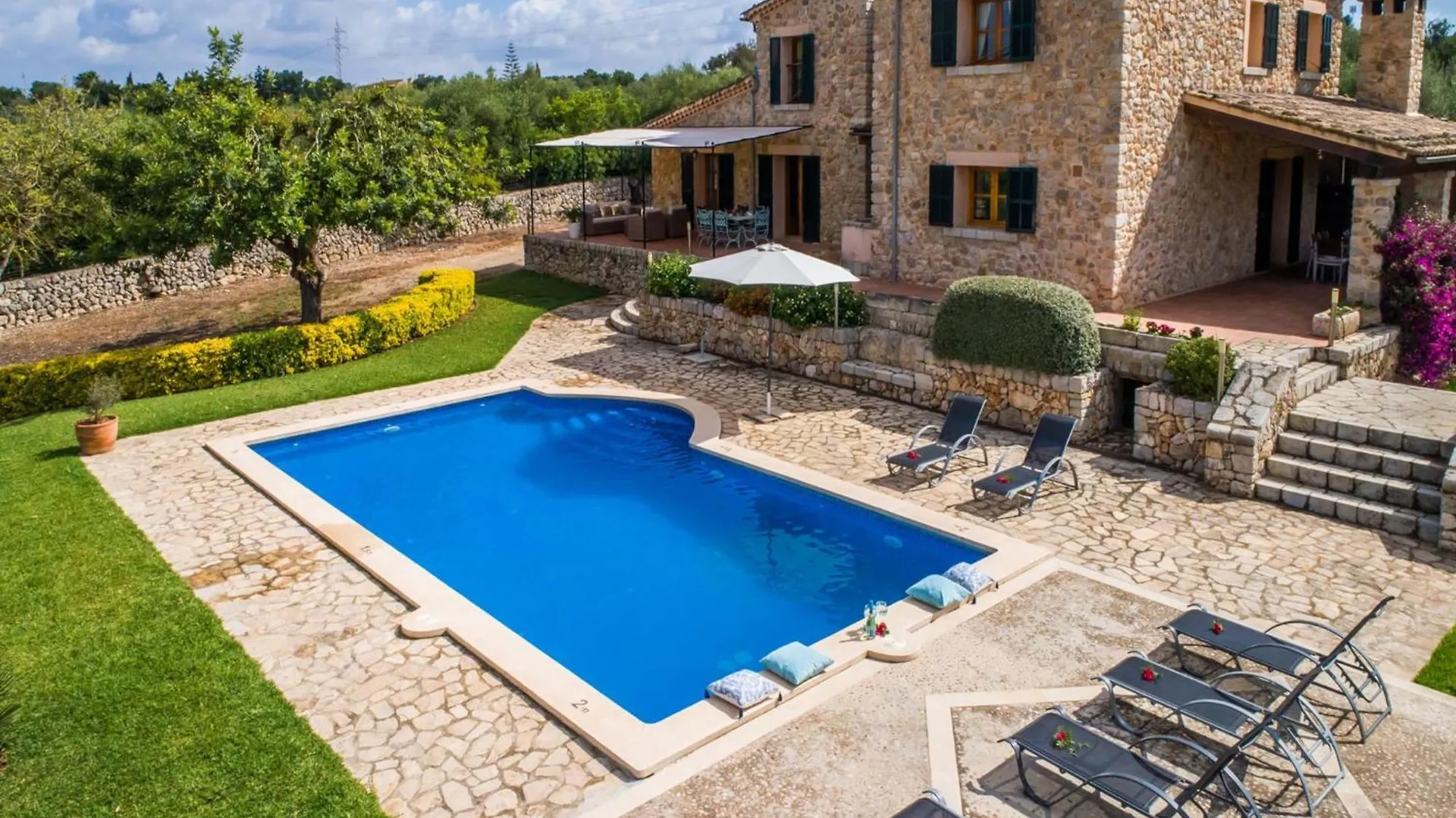 Rural Country House With Swimming Pool Muro Сasa de vacaciones